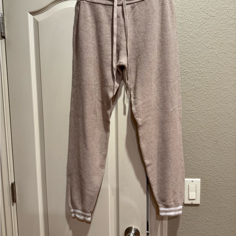 Faherty Waffle Knit Cashmere Blend Throwback Pocketed Striped Ankle Joggers - Picture 3 of 5